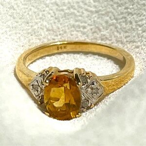 Lovely vintage 14k gold citrine ring size 6 or 6.5, excellent vintage condition